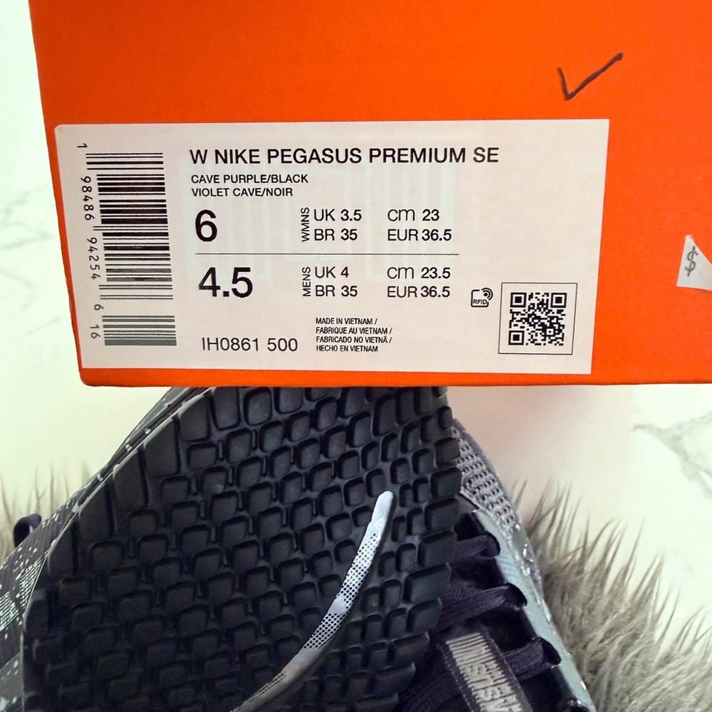 Nike Pegasus Premium SE - Picture 8 of 8